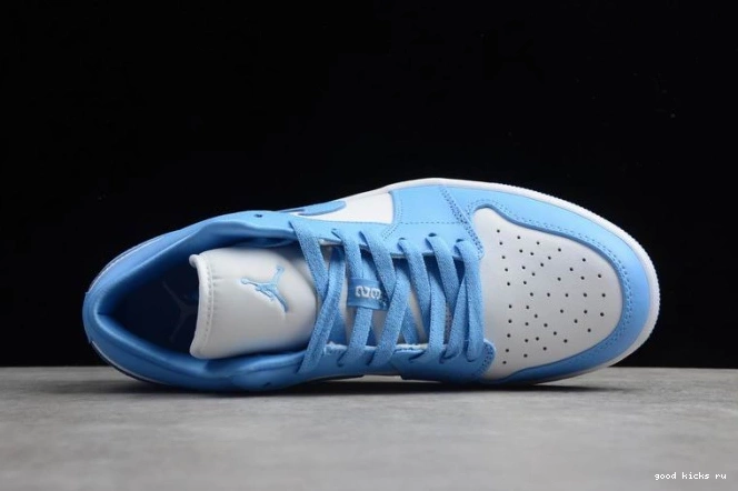 1 UNC Jordan Low Air (W) AO9944-441 0713